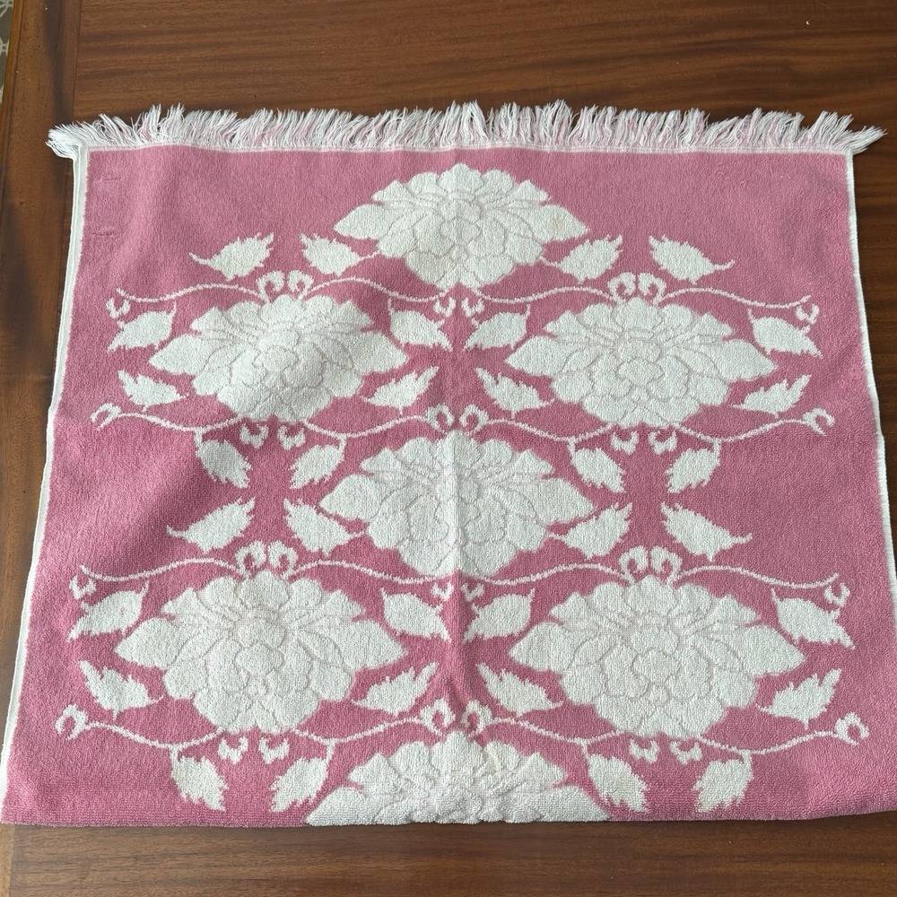 VTG‎ St Marys Pink White 100% Cotton Floral Print Washcloth Fringe Bath Towel - Picture 2 of 6
